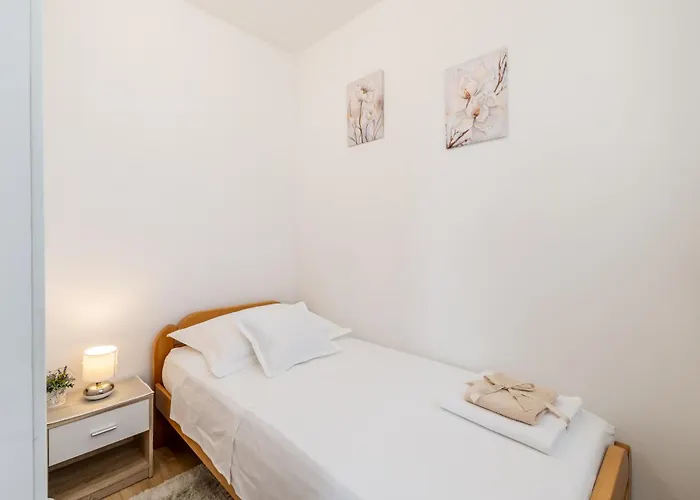 Pure Comfort - Cvita * Split